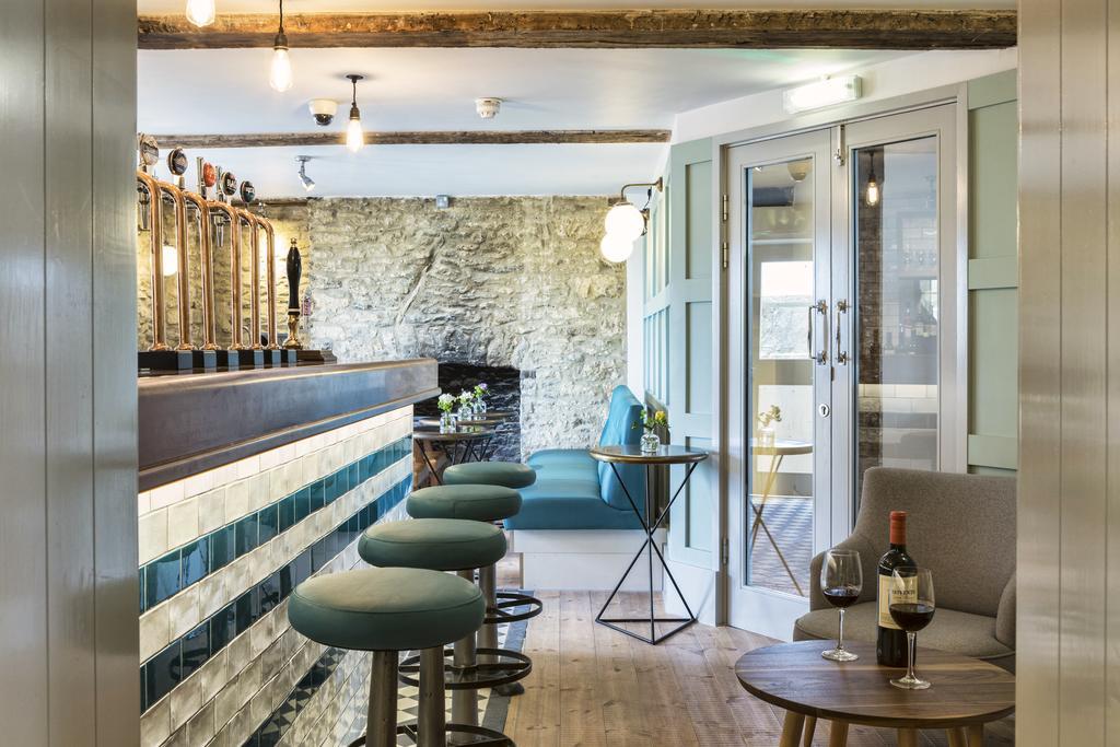 The Old Stocks Inn 스토우온더올드 외부 사진